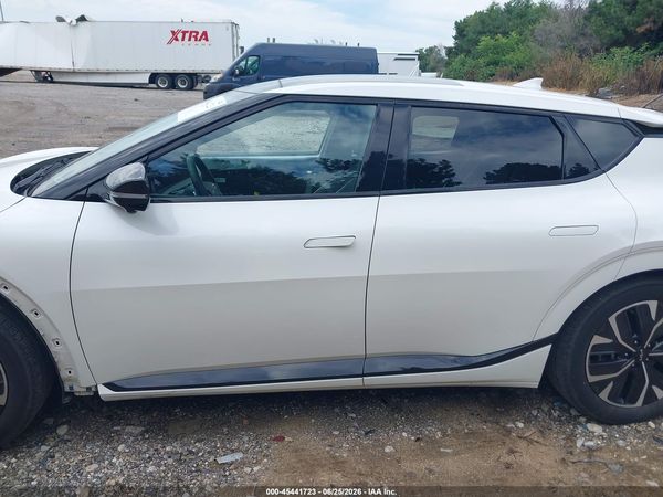 2022 KIA EV6 GT-LINE