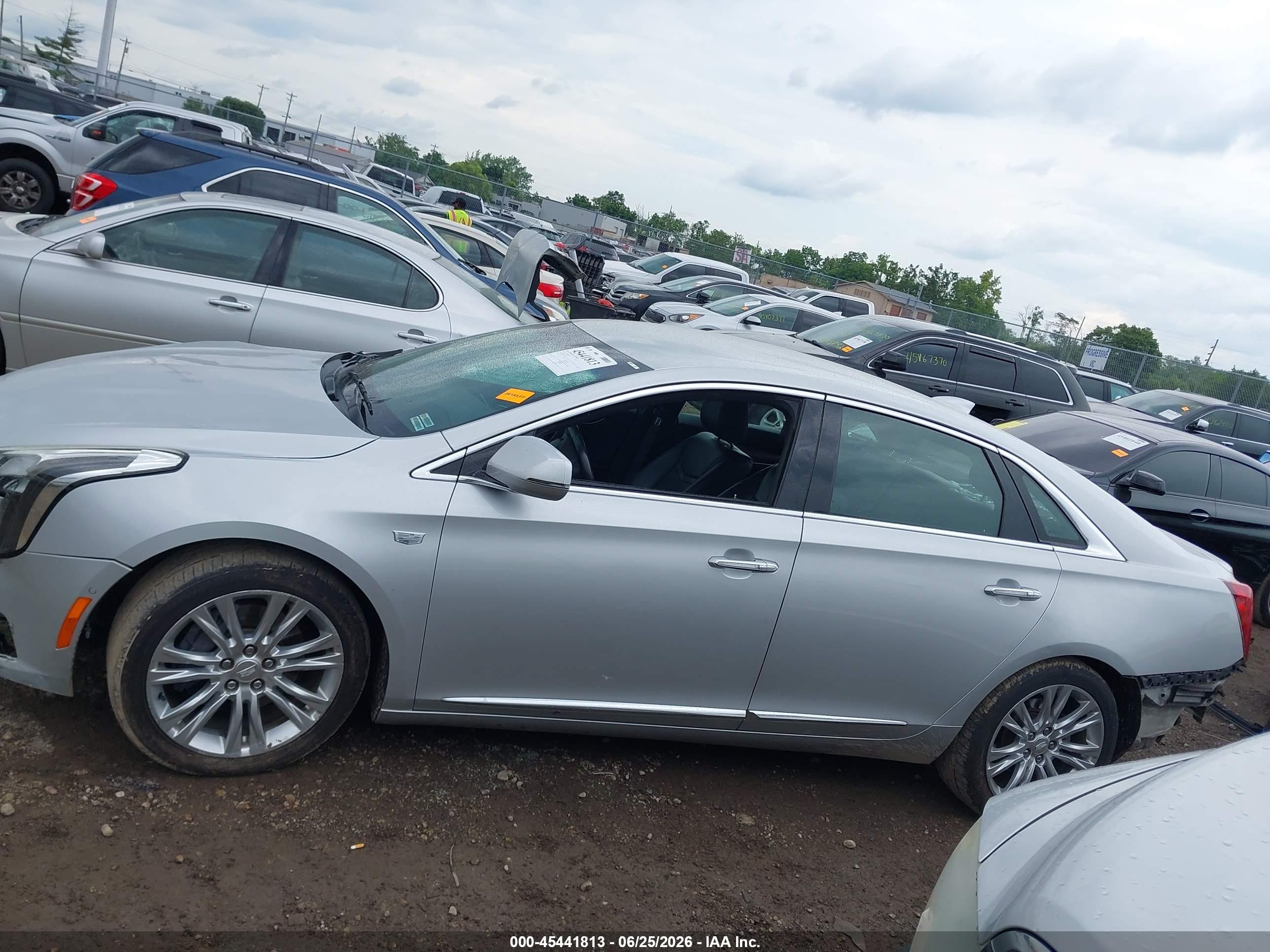 2019 CADILLAC XTS LUXURY