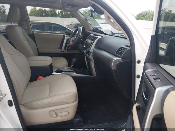 2022 TOYOTA 4RUNNER SR5 PREMIUM