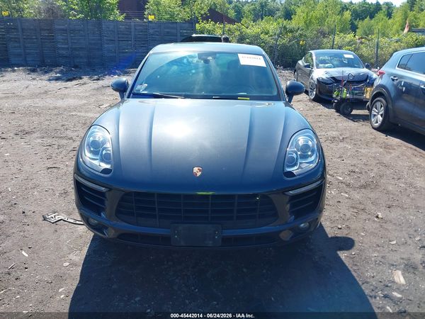 2018 PORSCHE MACAN
