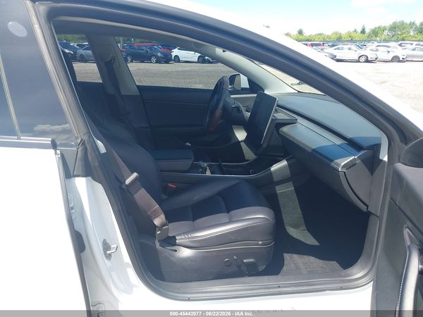 2018 TESLA MODEL 3 LONG RANGE/PERFORMANCE