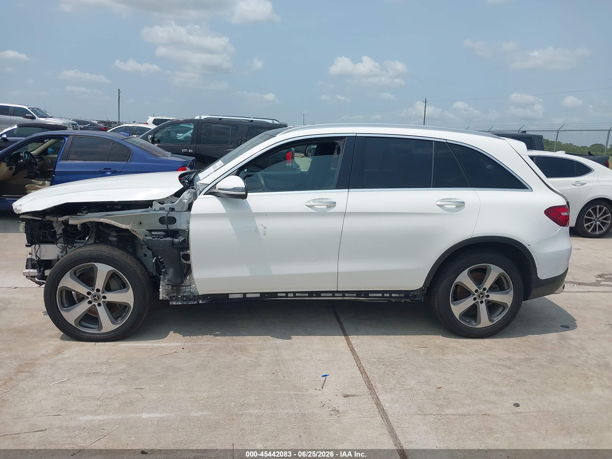 2019 MERCEDES-BENZ GLC 300 GLC300