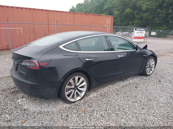2018 TESLA MODEL 3 LONG RANGE/PERFORMANCE
