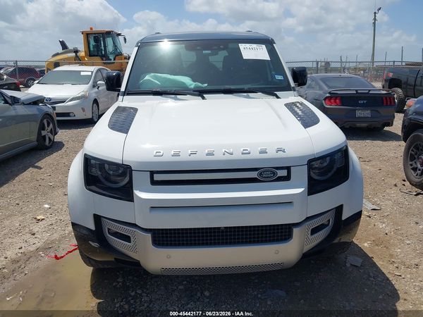 2024 LAND ROVER DEFENDER 110 P400 S