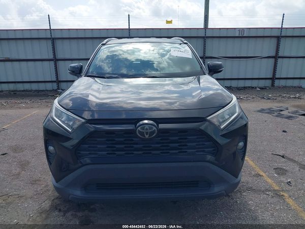 2020 TOYOTA RAV4 XLE/XLE PREMIUM