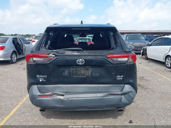 2020 TOYOTA RAV4 XLE/XLE PREMIUM