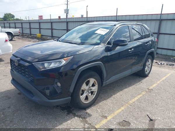 2020 TOYOTA RAV4 XLE/XLE PREMIUM