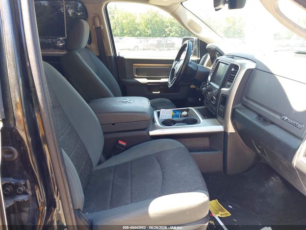 2017 RAM 1500 BIG HORN  4X2 5'7 BOX