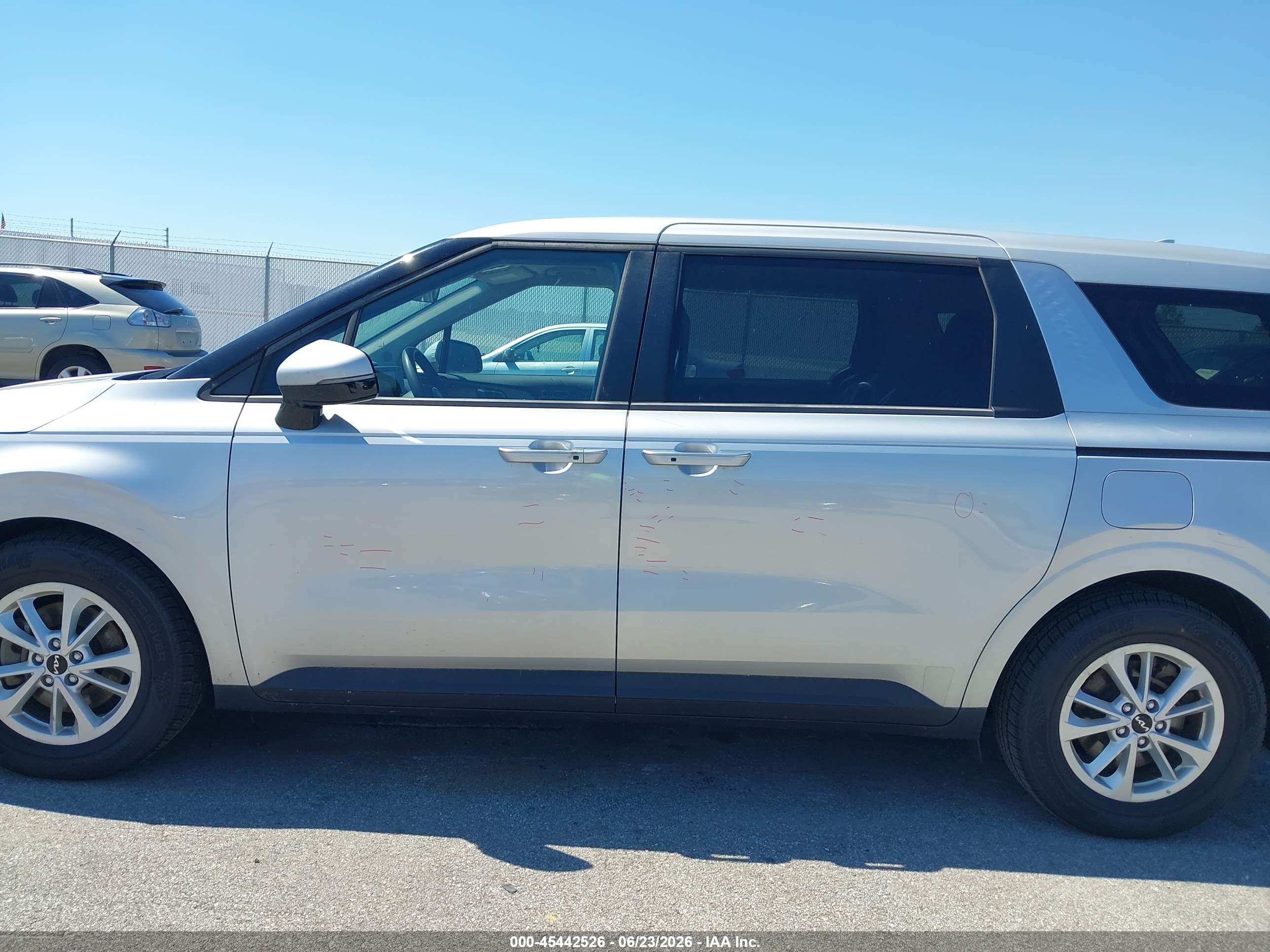 2022 KIA CARNIVAL MPV LX