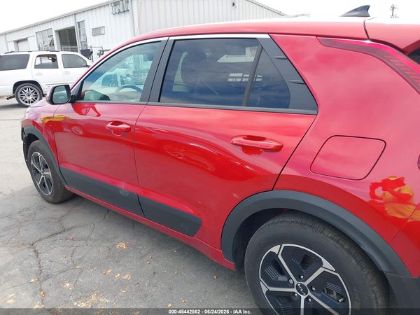 2025 KIA NIRO LX