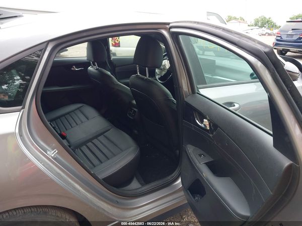 2024 KIA FORTE GT-LINE