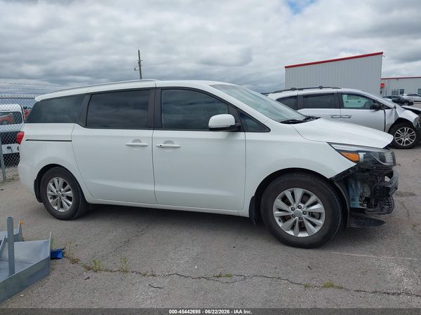2017 KIA SEDONA LX