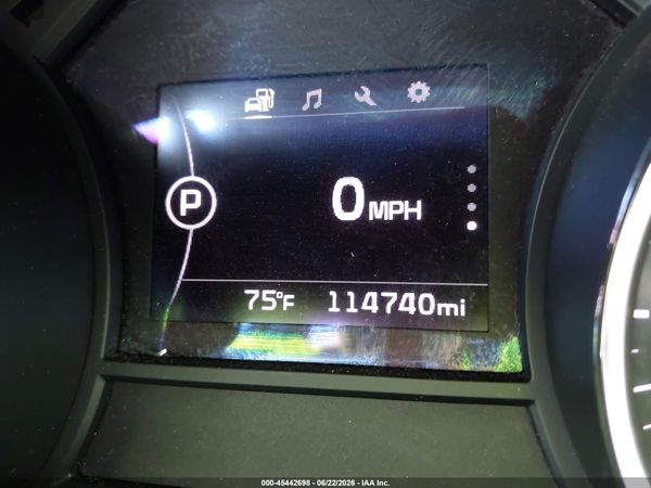 2017 KIA SEDONA LX
