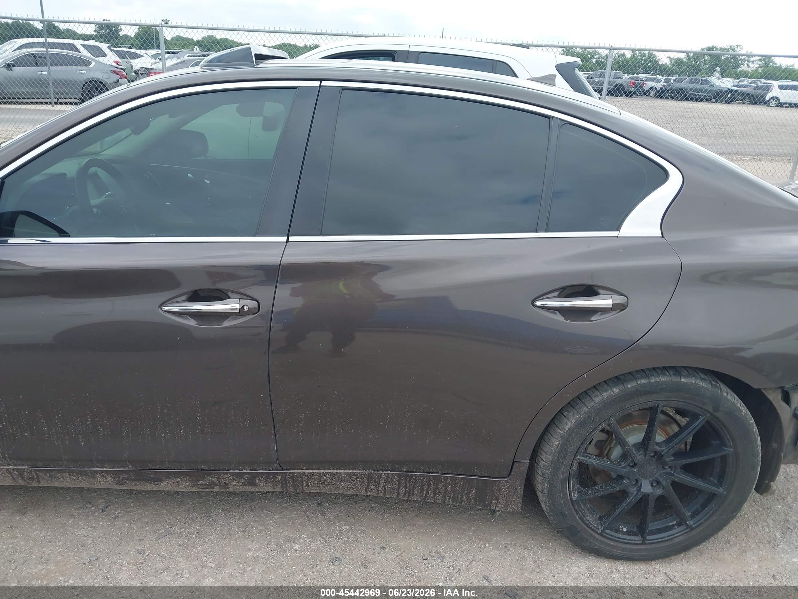 2017 INFINITI Q50