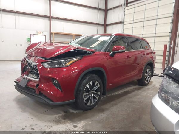 2022 TOYOTA HIGHLANDER HYBRID XLE