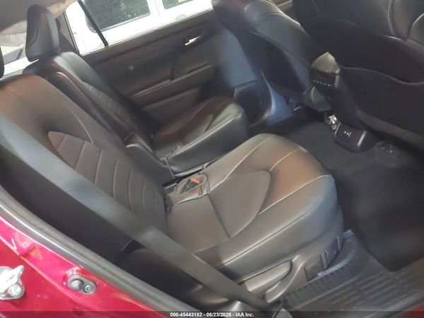 2022 TOYOTA HIGHLANDER HYBRID XLE