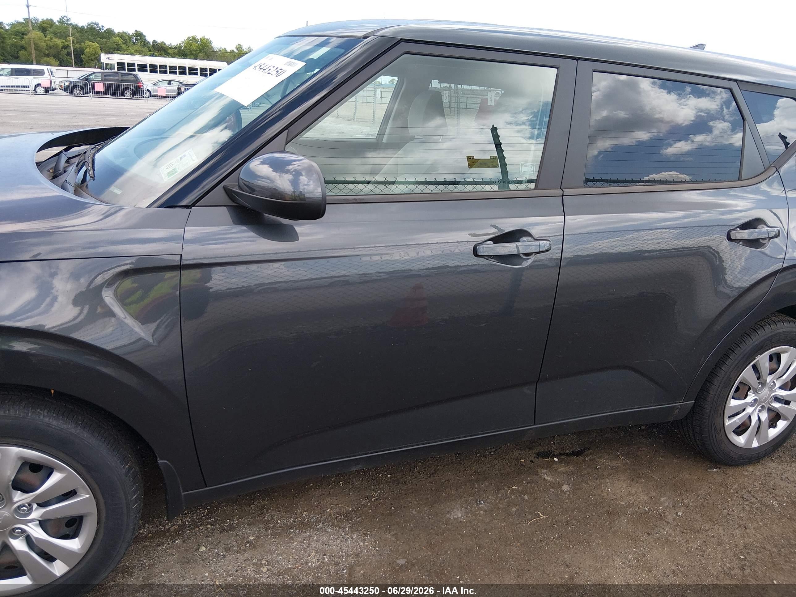 2022 KIA SOUL LX