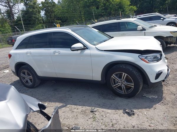 2022 MERCEDES-BENZ GLC 300 SUV