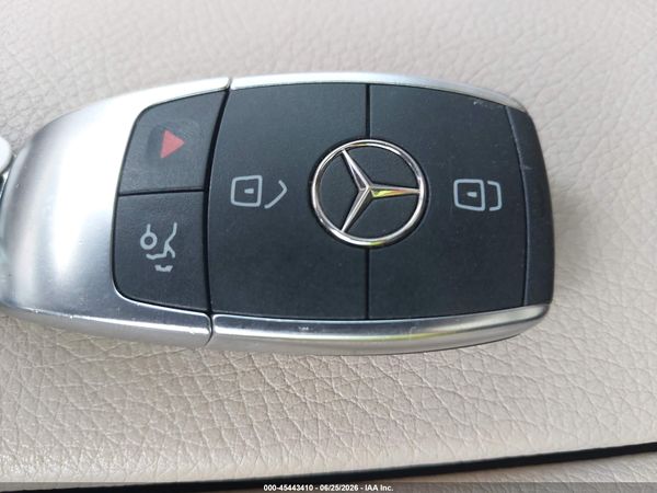 2022 MERCEDES-BENZ GLC 300 SUV
