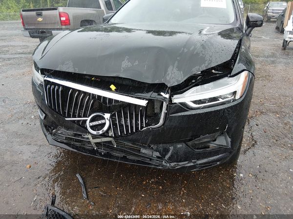2018 VOLVO XC60 T5 INSCRIPTION