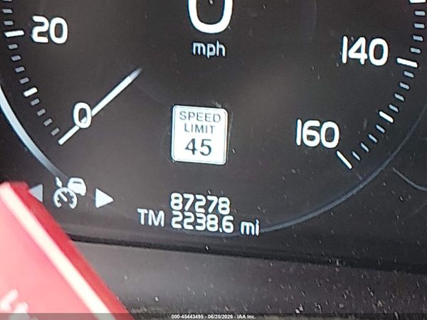 2018 VOLVO XC60 T5 INSCRIPTION