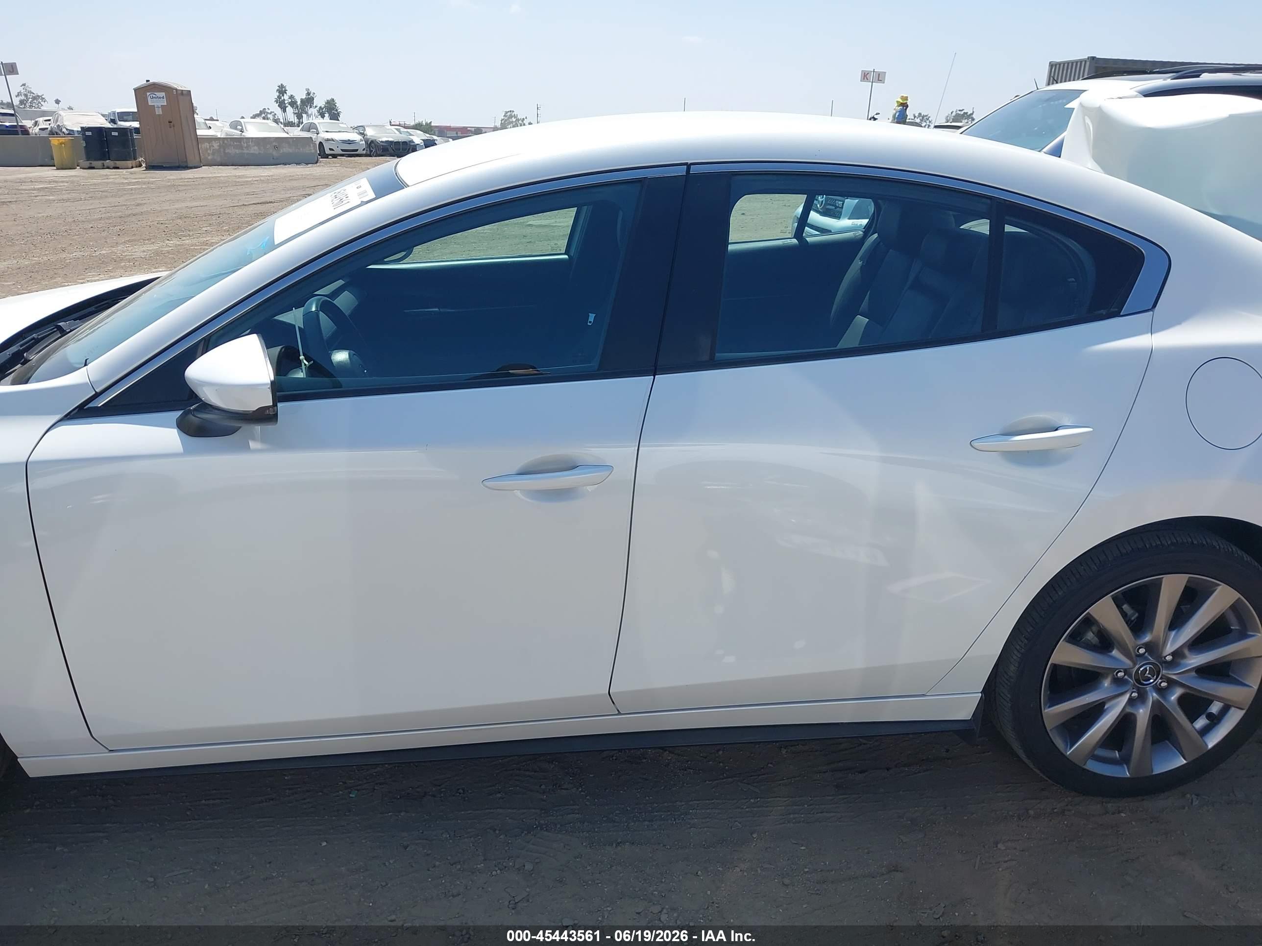 2021 MAZDA MAZDA3 SELECT
