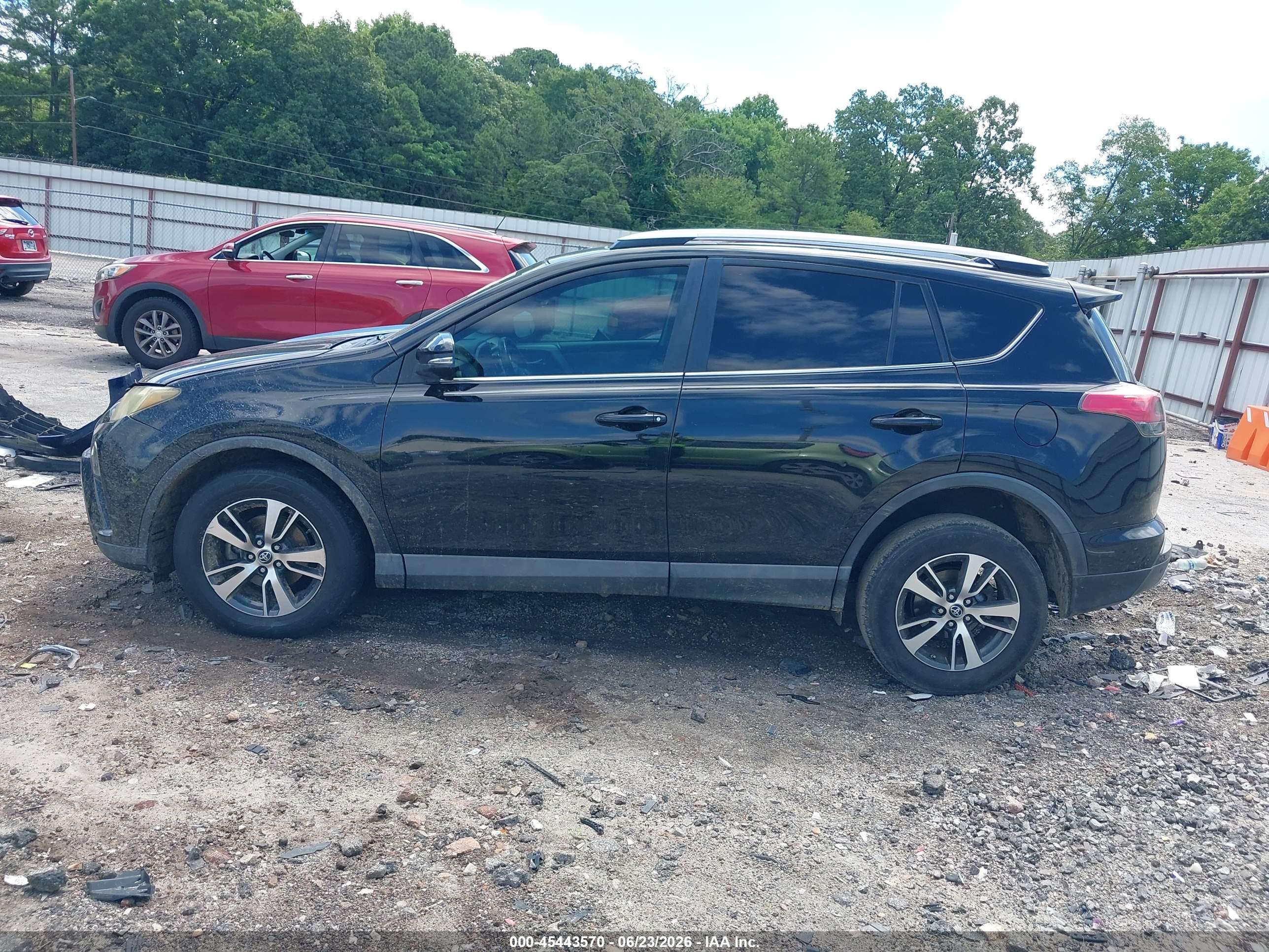2017 TOYOTA RAV4 XLE