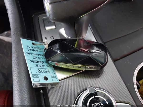 2025 GENESIS G70 2.5T AWD
