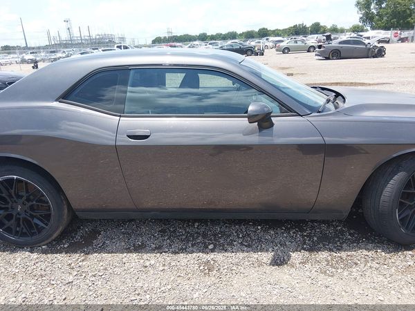 2015 DODGE CHALLENGER SXT