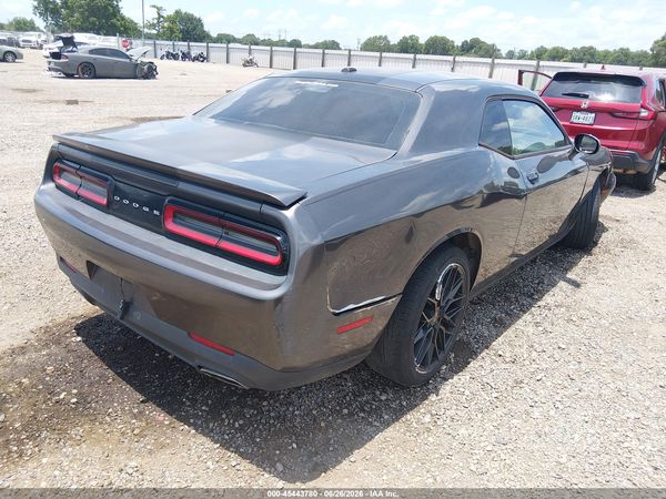 2015 DODGE CHALLENGER SXT