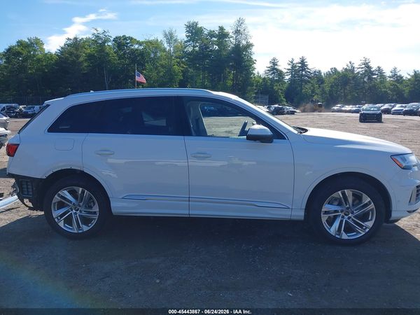 2022 AUDI Q7