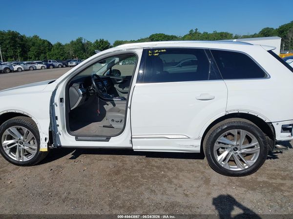 2022 AUDI Q7