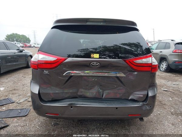 2015 TOYOTA SIENNA