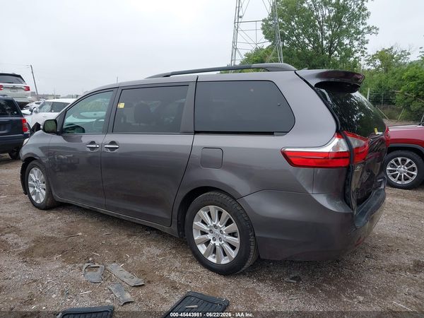 2015 TOYOTA SIENNA