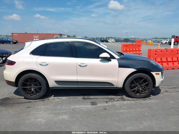 2017 PORSCHE MACAN