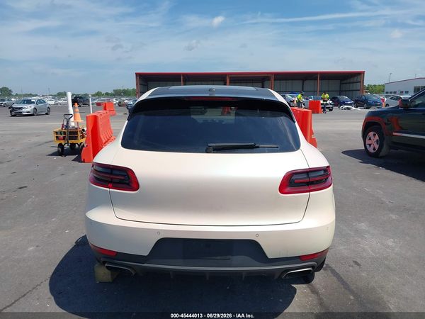 2017 PORSCHE MACAN
