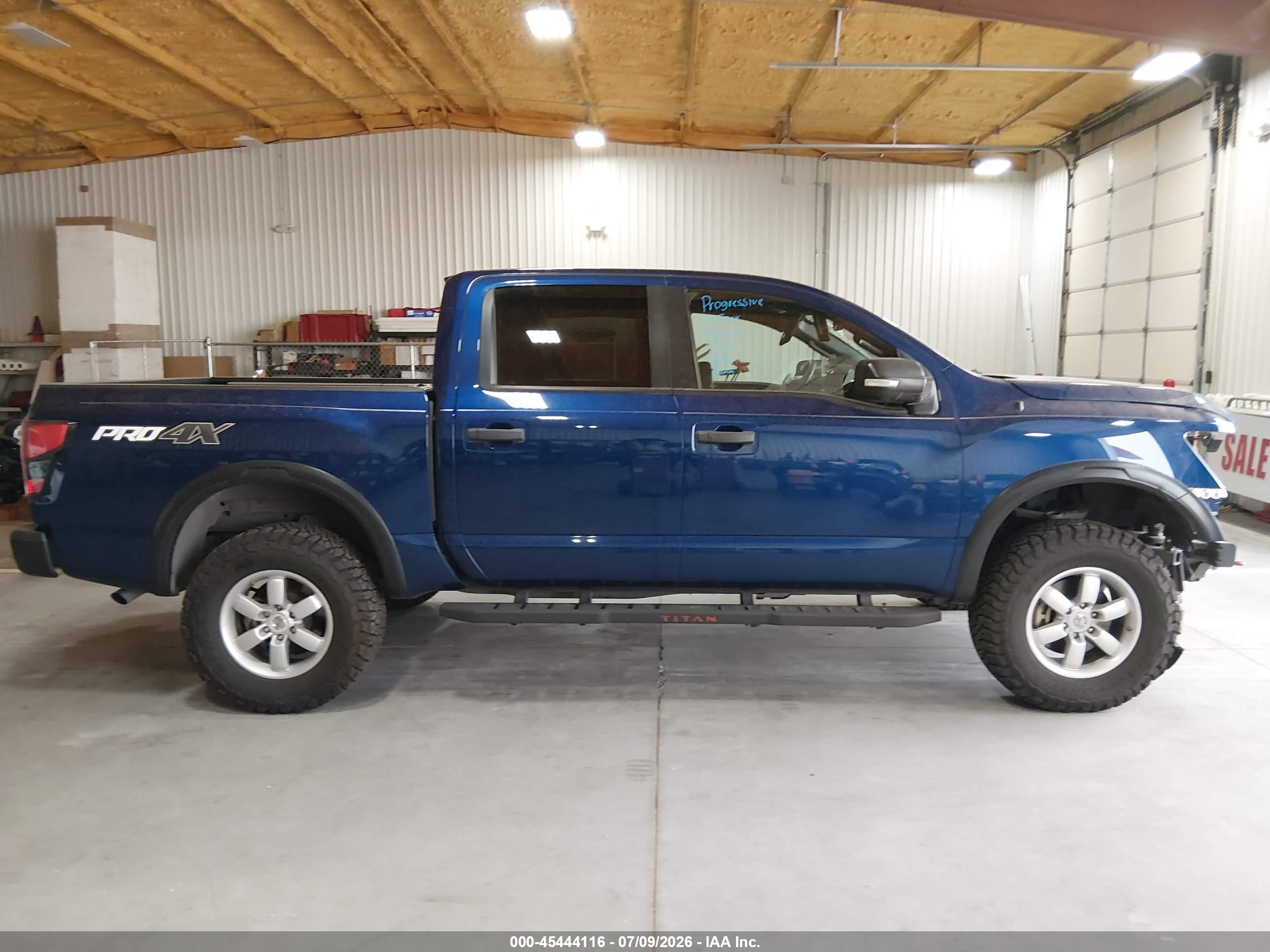 2021 NISSAN TITAN PRO-4X 4X4
