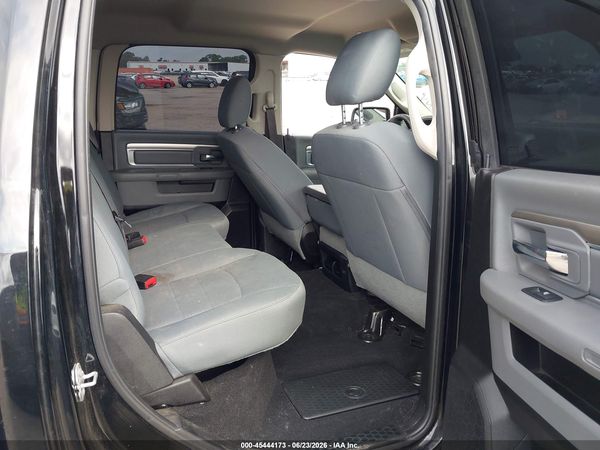 2019 RAM 1500 CLASSIC SLT  4X2 6'4 BOX