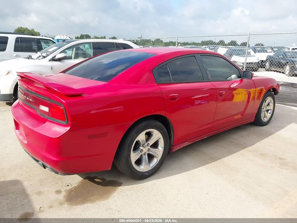2013 DODGE CHARGER SE