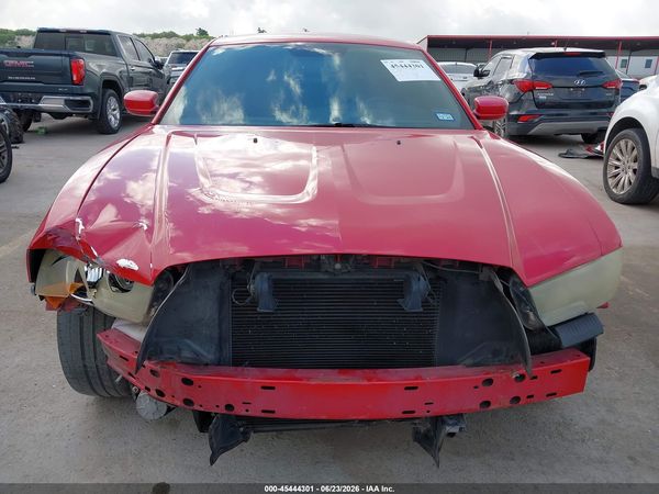 2013 DODGE CHARGER SE
