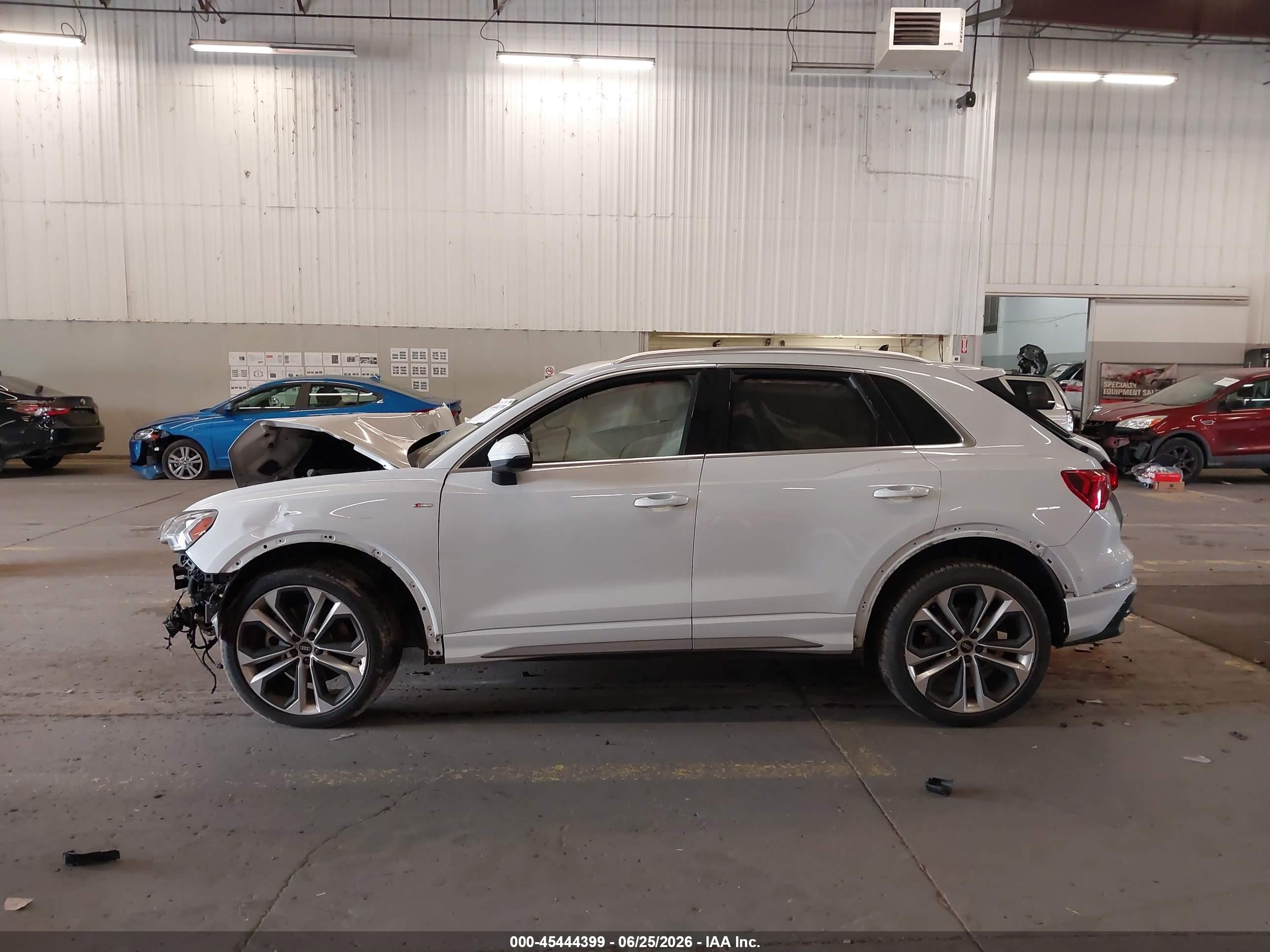 2021 AUDI Q3