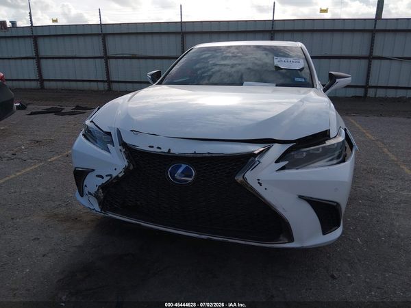 2022 LEXUS ES 300H F SPORT