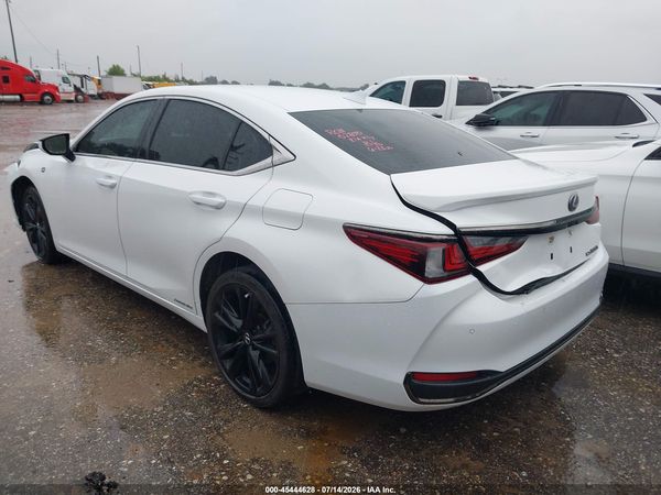 2022 LEXUS ES 300H F SPORT