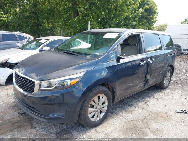 2017 KIA SEDONA LX