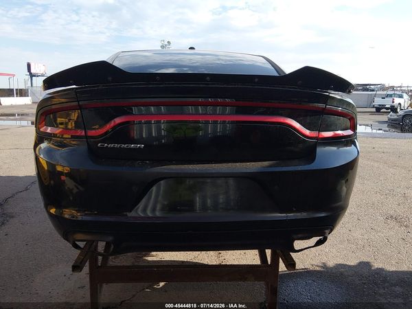 2015 DODGE CHARGER SE