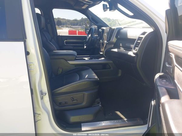 2022 RAM 2500 LARAMIE  4X4 6'4 BOX