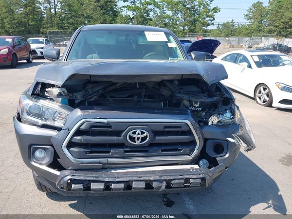 2017 TOYOTA TACOMA SR5 V6