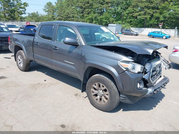 2017 TOYOTA TACOMA SR5 V6