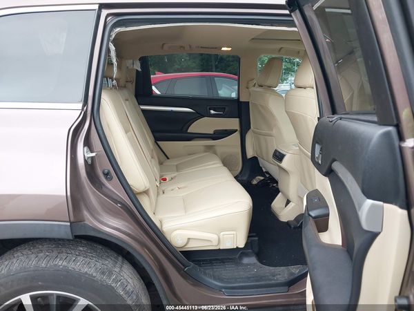 2019 TOYOTA HIGHLANDER XLE