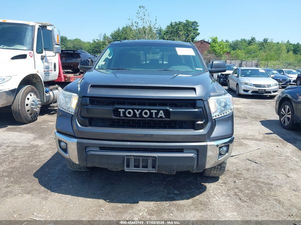 2017 TOYOTA TUNDRA SR5 5.7L V8